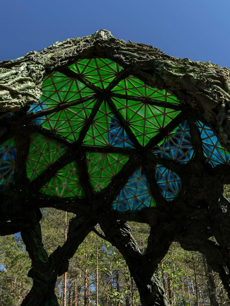 La obra de la española Cristina Iglesias en el Parque de Esculturas Princesa Estelle
