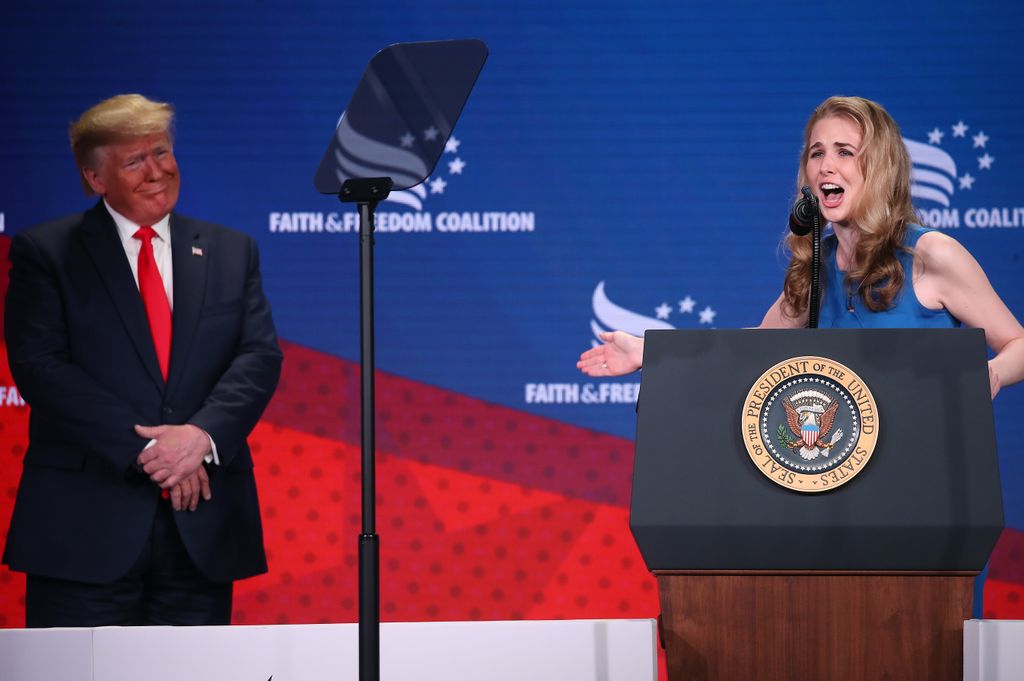 Natalie y el presidente en 2019, cuando la joven se acercó al presidente a raíz de su cáncer