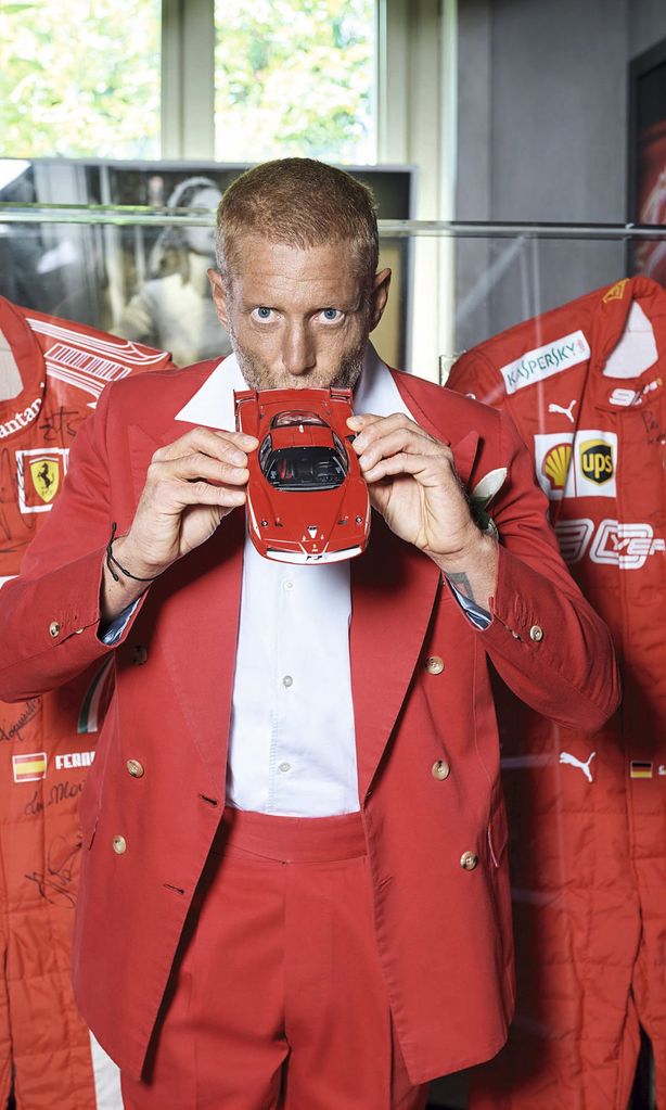 Lapo Elkann en su casa