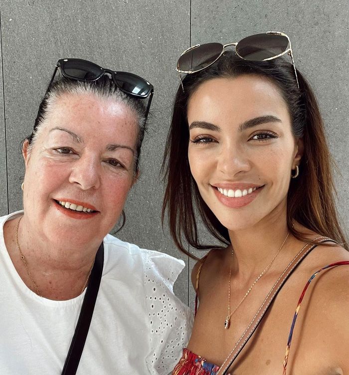 Joana Sanz con su madre