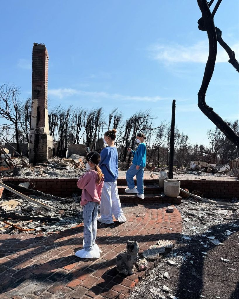 A principios de 2025, la familia perdió su casa en los incendios de Pacific Palisades y meses después Chad recordaba la fortaleza con la que sus tres hijas afrontaron aquel duro golpe