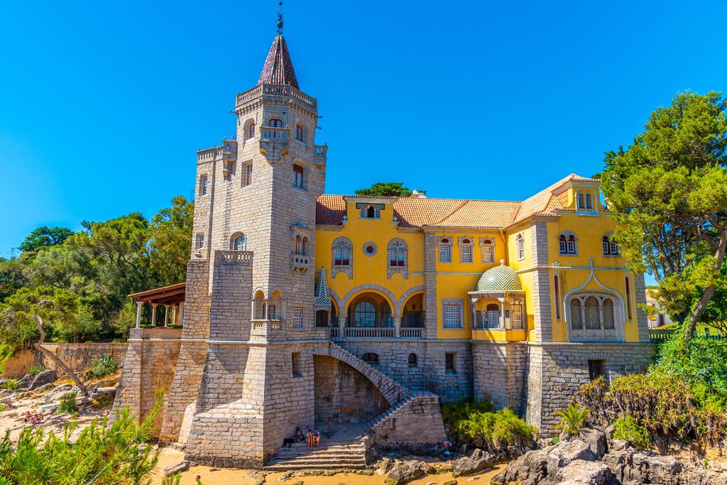 Palacio Condes Castro Guimarães, Cascais, Portugal