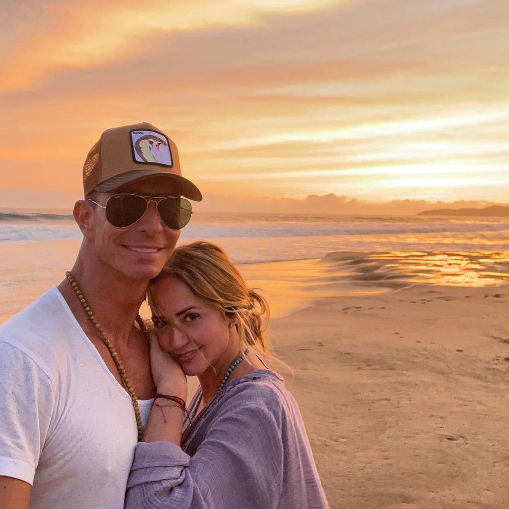 Andrea Legarreta y Erik Rubín