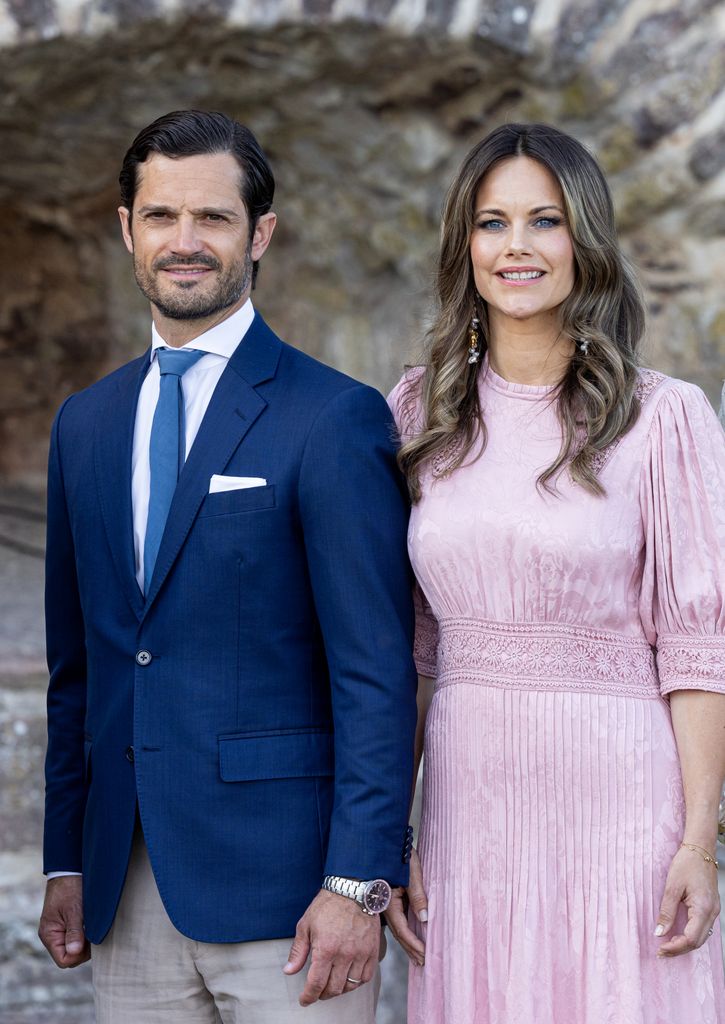 La princesa Sofía y Carlos Felipe de Suecia comparten las primeras fotos de su bebé con sus hermanos
