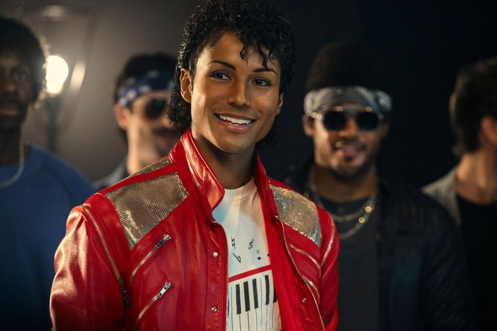 Jaafar Jackson caracterizado como su tío Michael Jackson para su nueva película biográfica.
