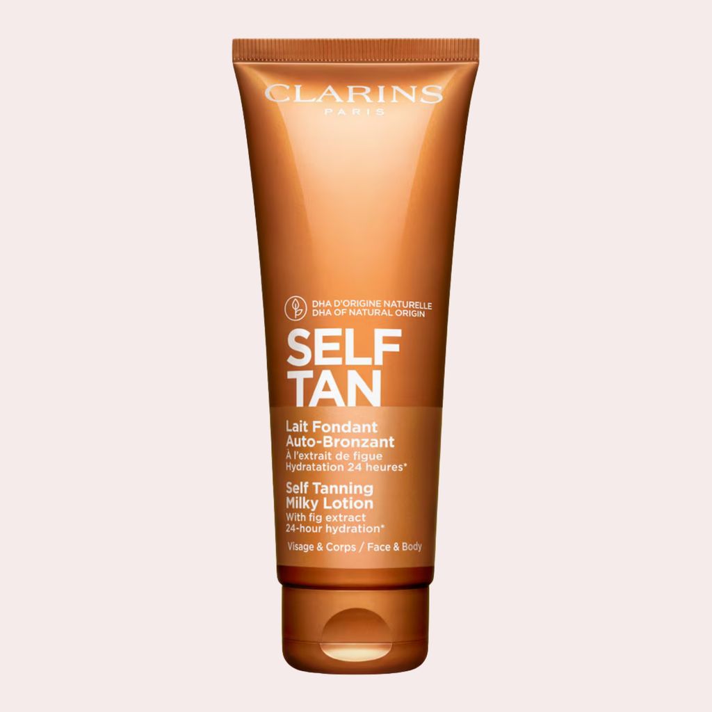 Un clásico de alta gama para las más hidratantes: CLARINS Leche Autobronceadora