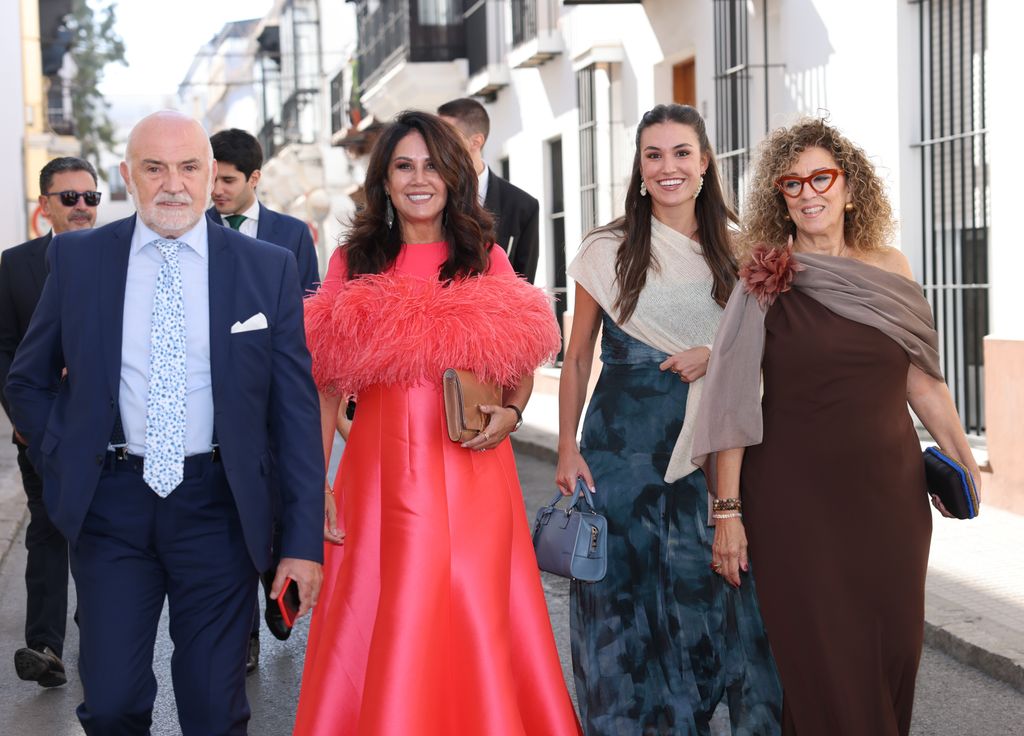 Pepa Gea con algunos invitados al enlace