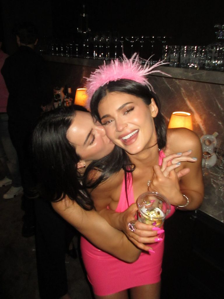 Kylie Jenner realmente cariñosa con su hermana Kendall Jenner