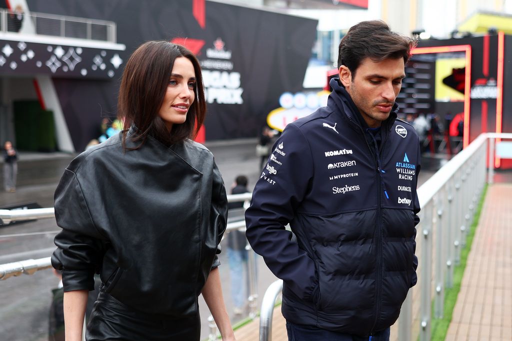 Carlos y Rebecca comenzaron su noviazgo en 2023