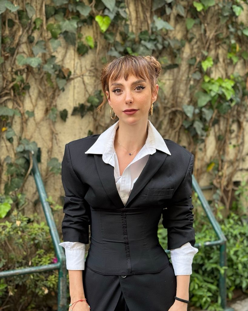 Telemundo destacó la trayectoria y el estilo fresco de Natalia Téllez como conductora.