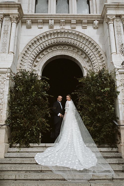 Capa de novia con flores