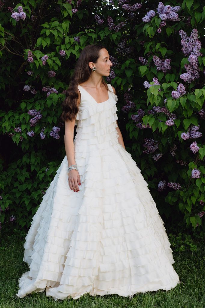 Vestido de novia con volantes y cancán de Ynés Suelves