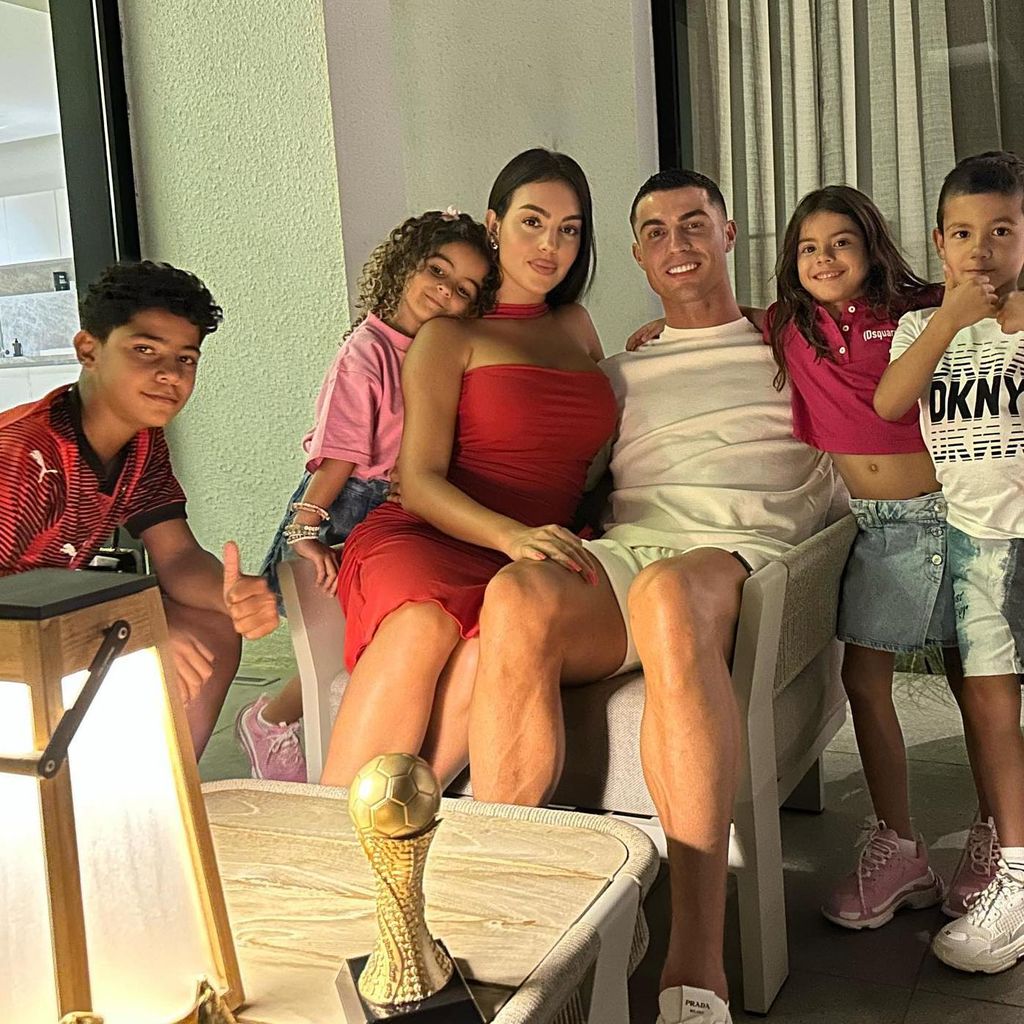 Georgina Rodríguez, Cristiano Ronaldo y sus hijos