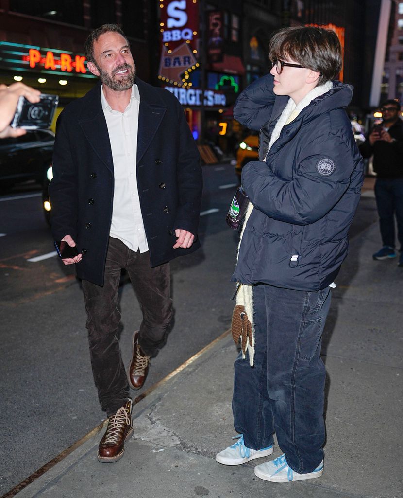 Ben Affleck y Fin Affleck en Broadway, viendo la obra 'Every Brilliant Thing', protagonizada por Daniel Radcliffe, el 25 de marzo de 2026