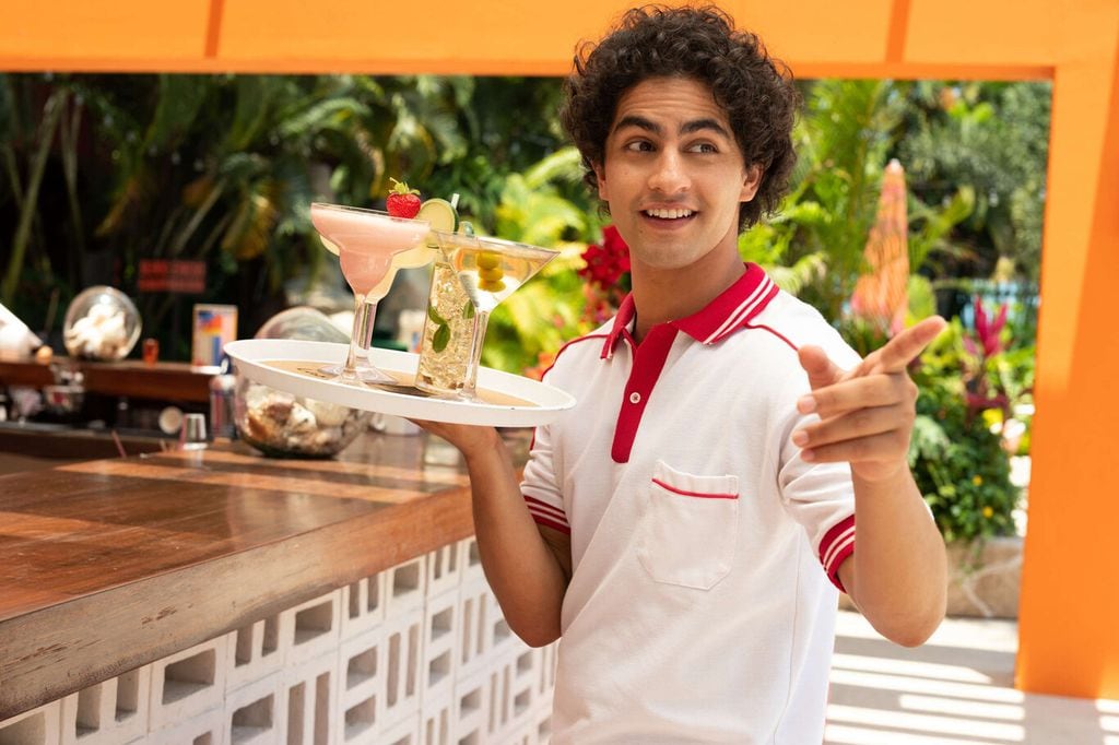 Enrque Arrizon da vida al personaje de Derbez en su juventud