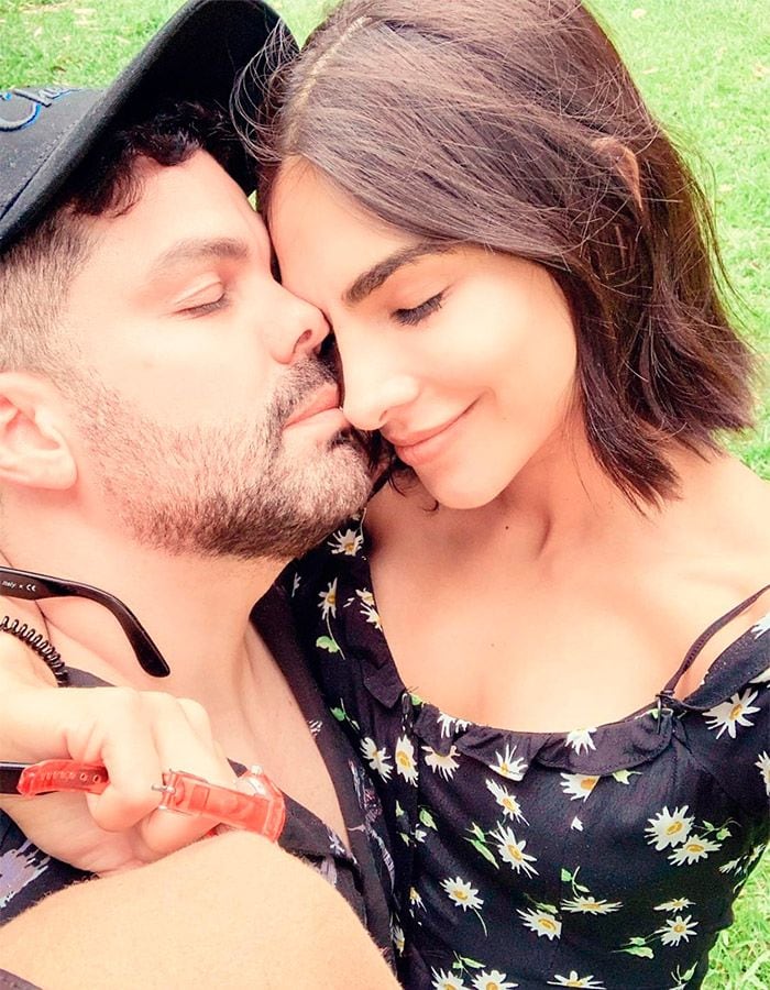 Alejandra Espinoza y su esposo 
