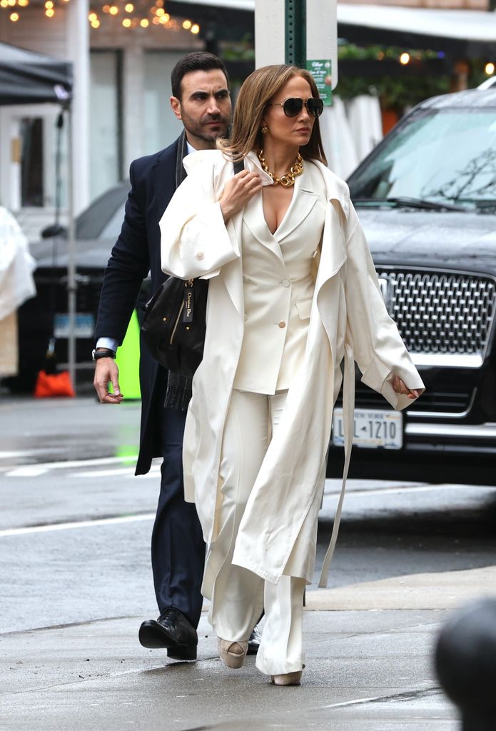 Jennifer Lopez grabando Office Romance, su nueva comedia romántica de Netflix