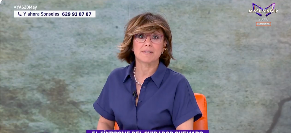 Sonsoles Ónega sorprende al hacer uso de sus gafas