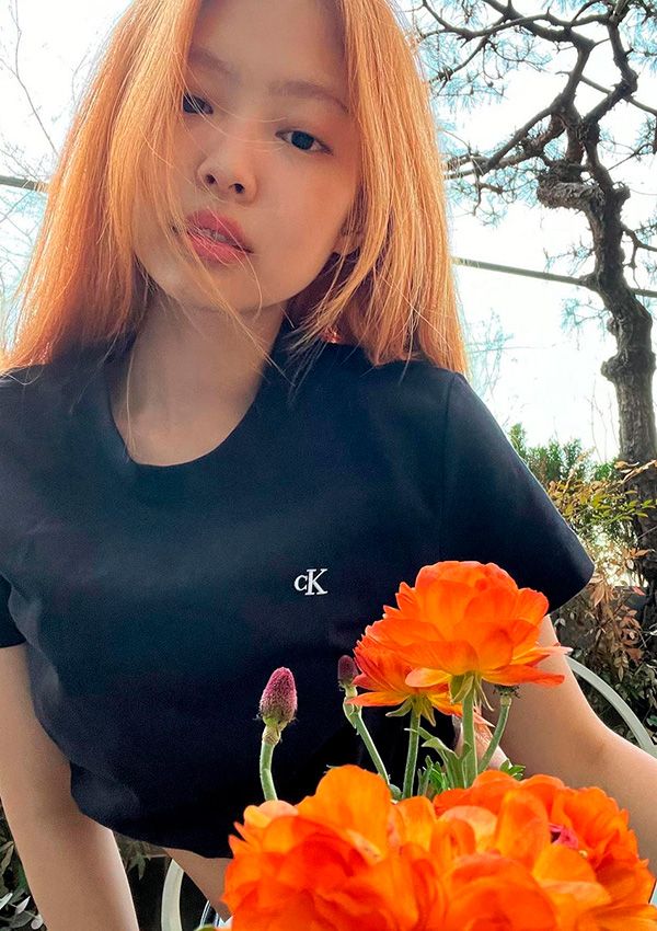 Jennie Kim, de Blackpink, con cabello pelirrojo