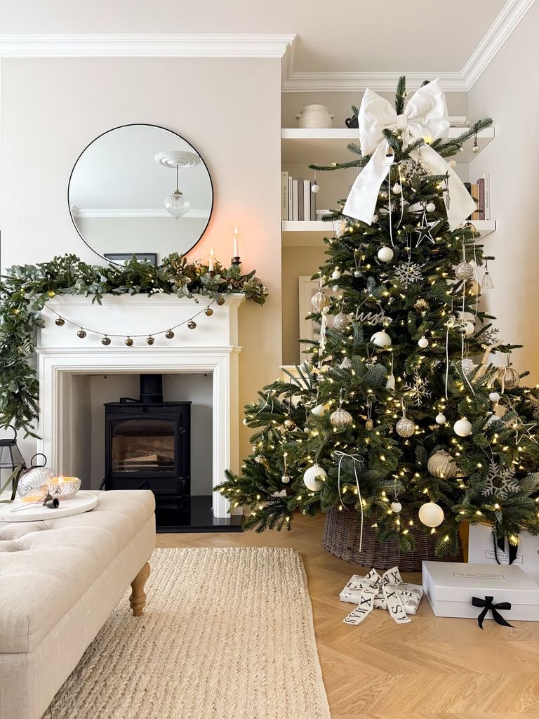 Salón decorado por Navidad