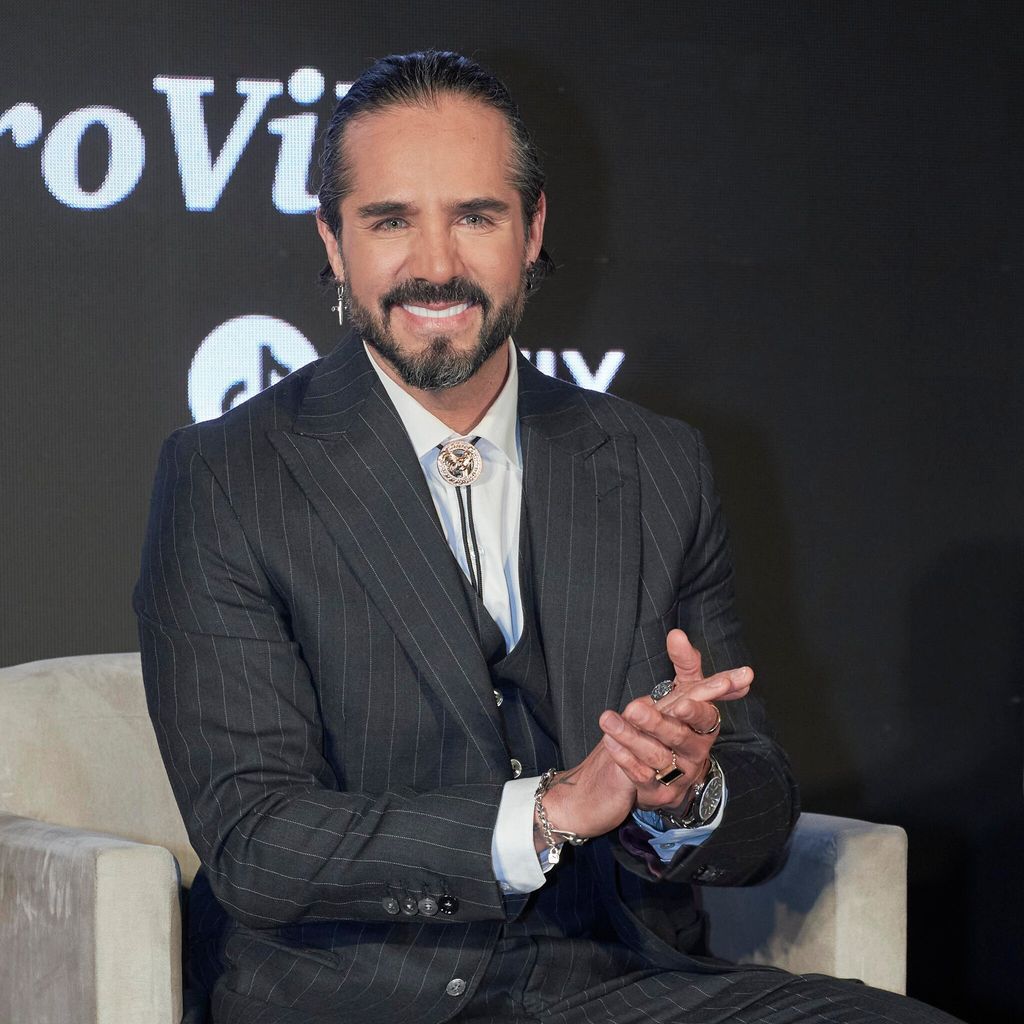 \'El Gallo de Oro\' Show Premiere