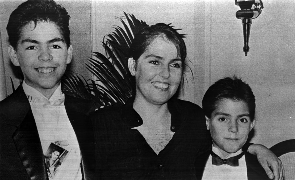 Lupita Dalessio y sus hijos Jorge y Ernesto