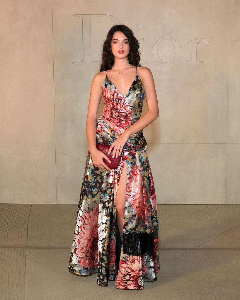 La reaparición de Miley Cyrus antes de su boda, el look a medida de Anya Taylor-Joy y más invitadas al desfile de Dior en Los Ángeles