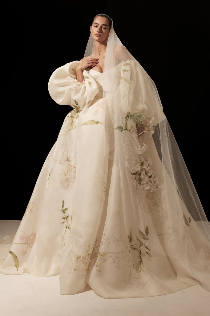 Velo de novia bordado Monique Lhuillier