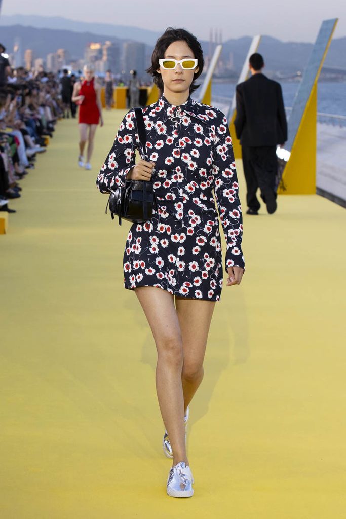 desigual desfile 02320240607