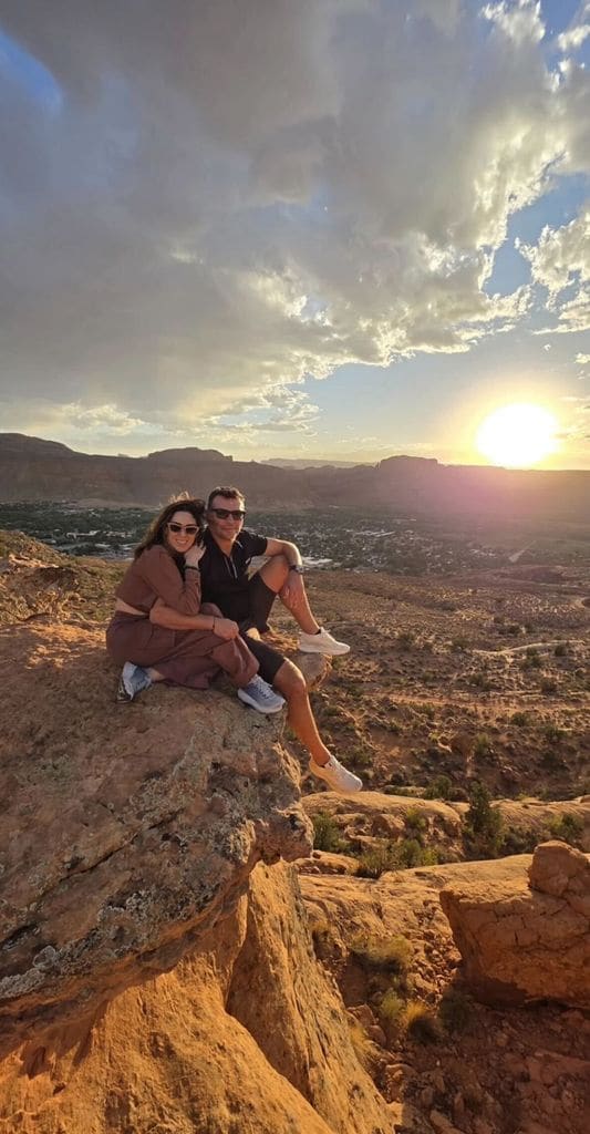 Jacky Bracamontes y su esposo Martín Fuentes.