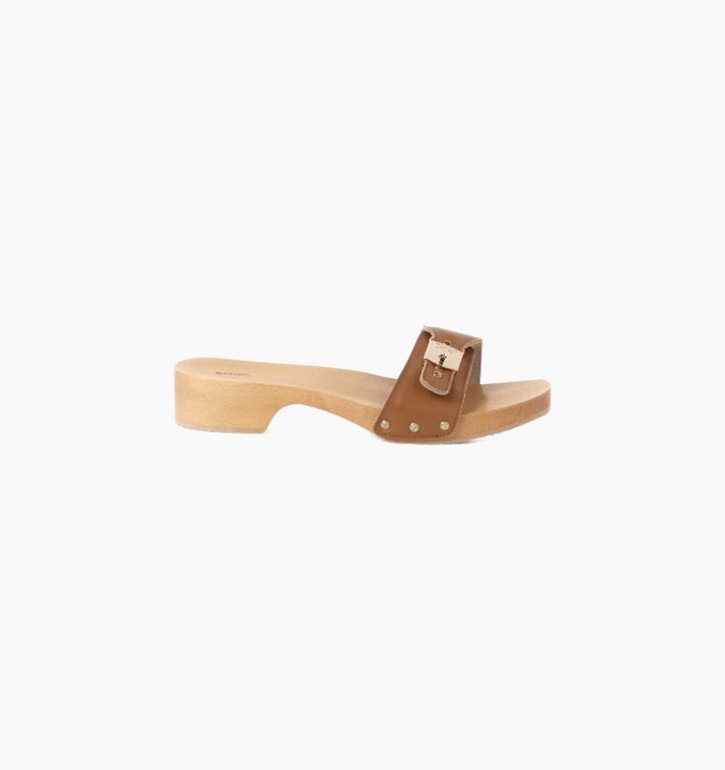 El calzado ideal para caminar por la playa