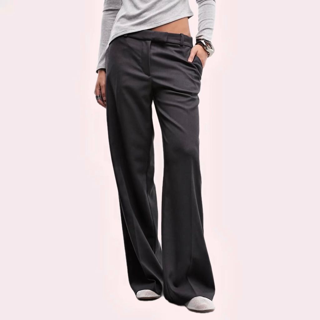 El pantalón de sastrería que es el 'little black dress' del armario