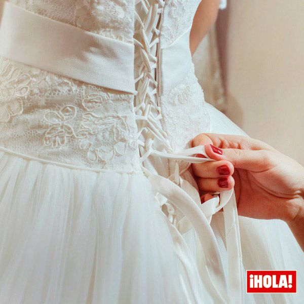 Aunque suene a desastre last minute aún hay muchas cosas que puedes hacer si te arrepientes del traje de novia elegido antes de llegar al altar.
