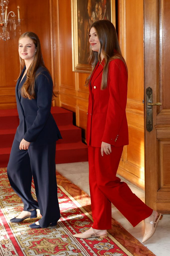 La princesa Leonor y la infanta Sofía en las audiencias previas a los Premios Princesa de Asturias