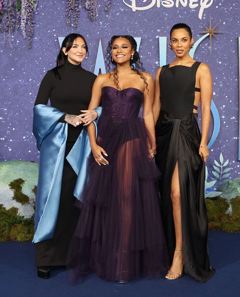 Ariana DeBose look transparente