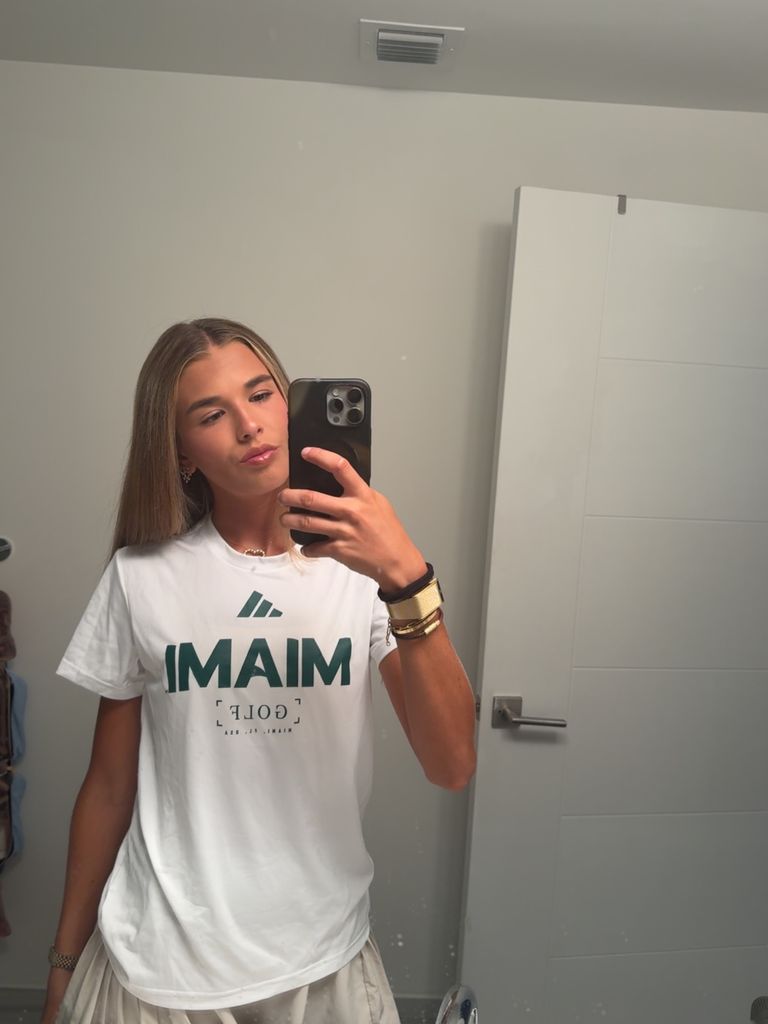 Kai Trump juega en el equipo de golf de la Universidad de Miami.