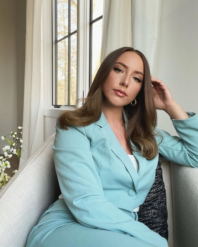 Hailie Jade compartió la buena nueva este viernes, a tres semanas de haberse convertido en mamá