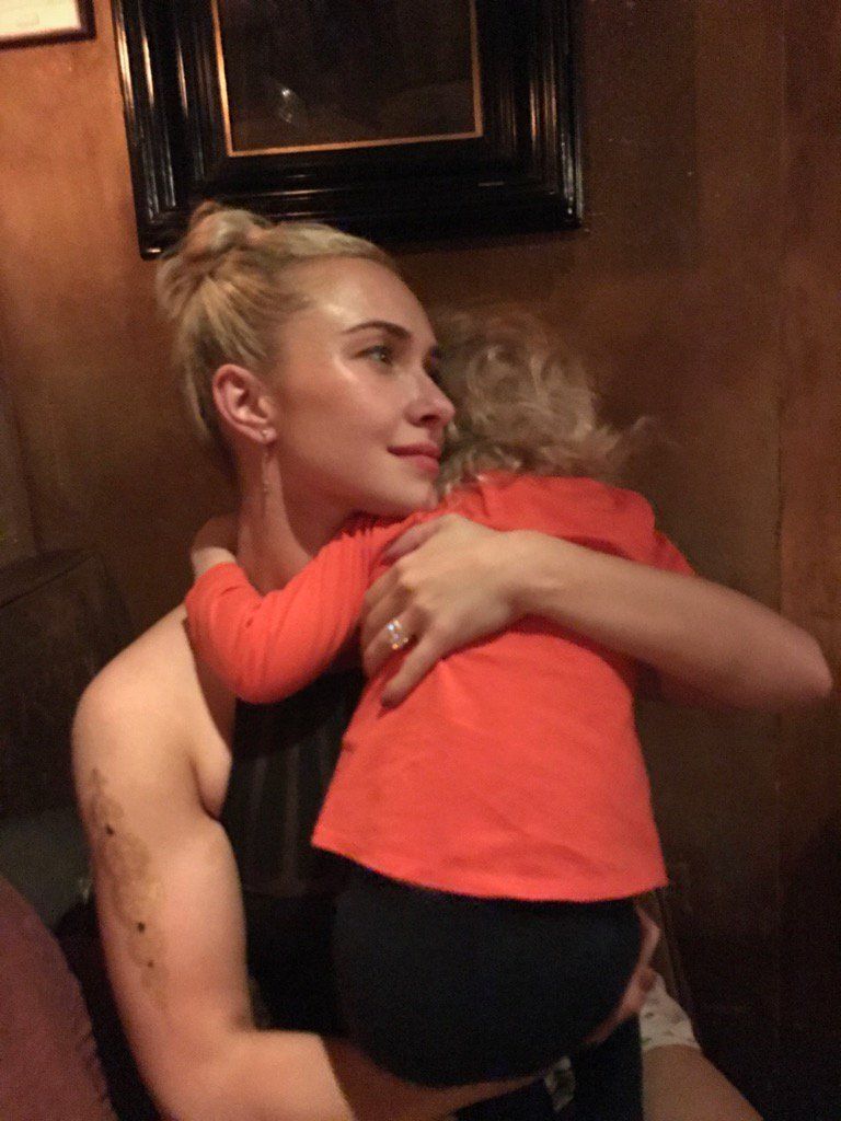 Hayden Panettiere con su hija Kaya.