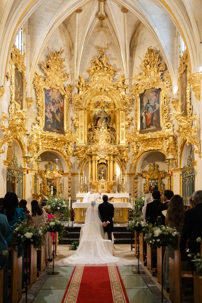 Vista en la iglesia de la boda de Lucía Suárez, fundadora de Deluem
