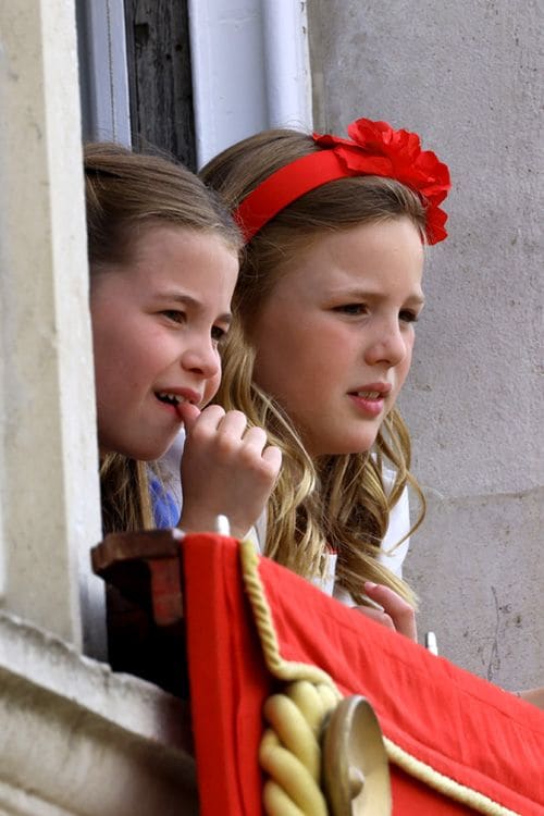 Mia Tindall y la princesa Charlotte