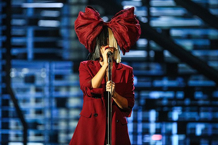 Sia cantando