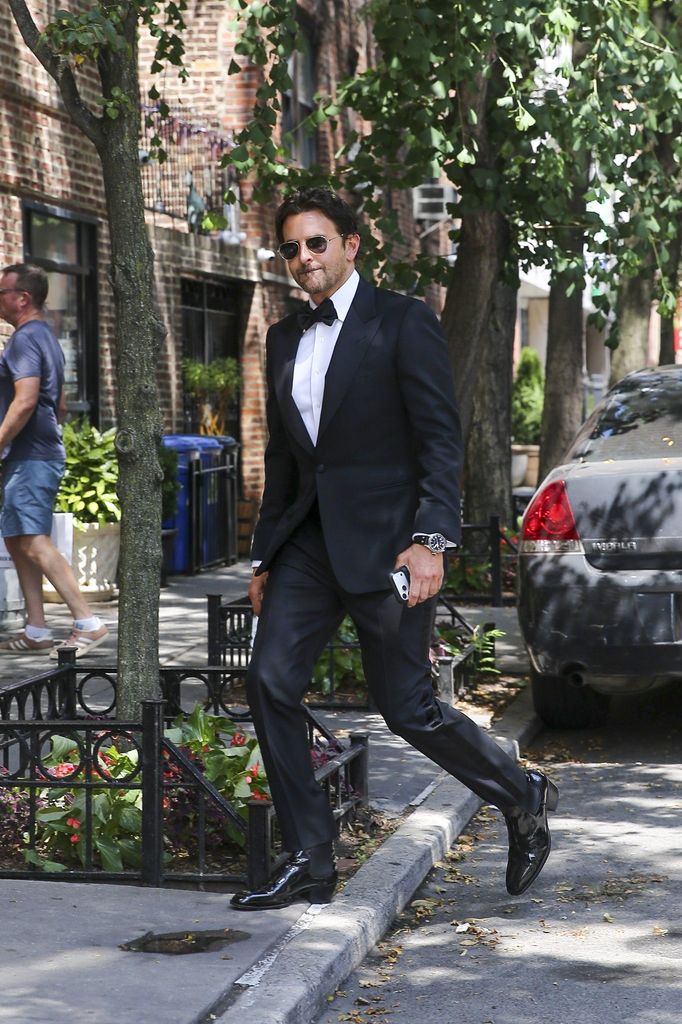 Bradley Cooper es todo elegancia camino al Madison Square Garden