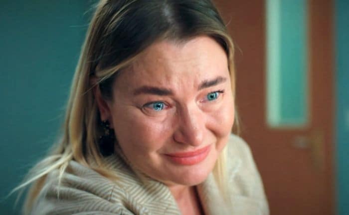 Şevval muy preocupada por su hija decide confesar en 'Hermanos'
