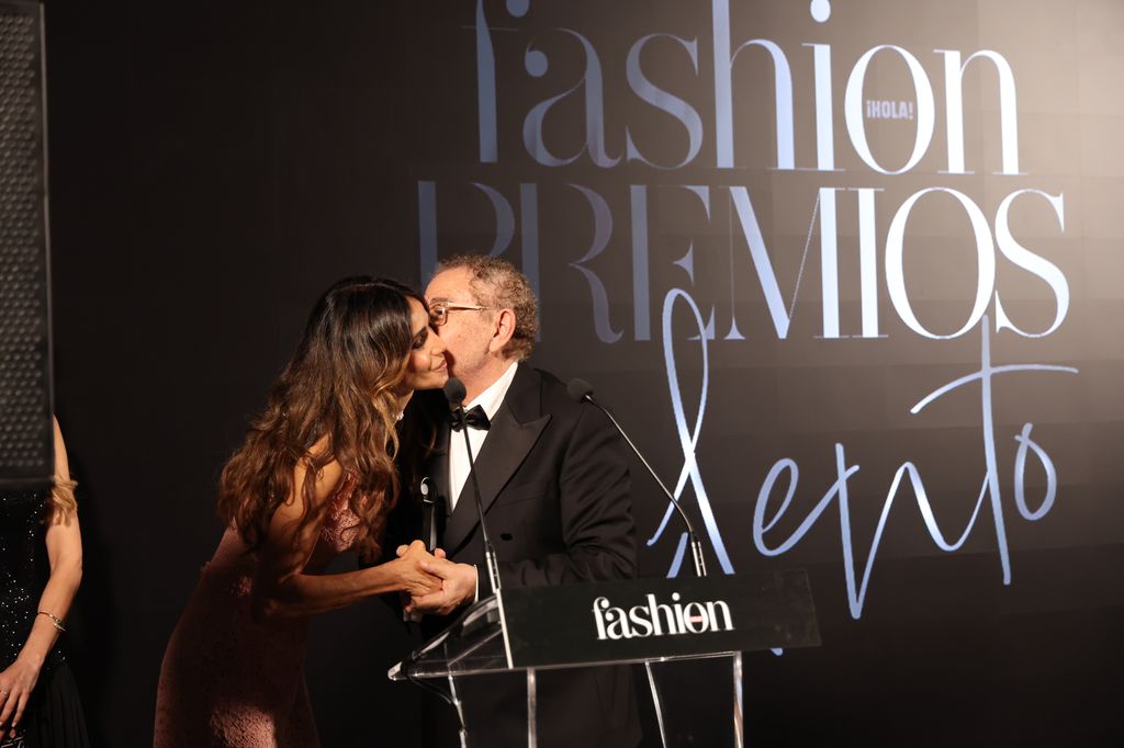 Goya Toledo le ha entregado el premio