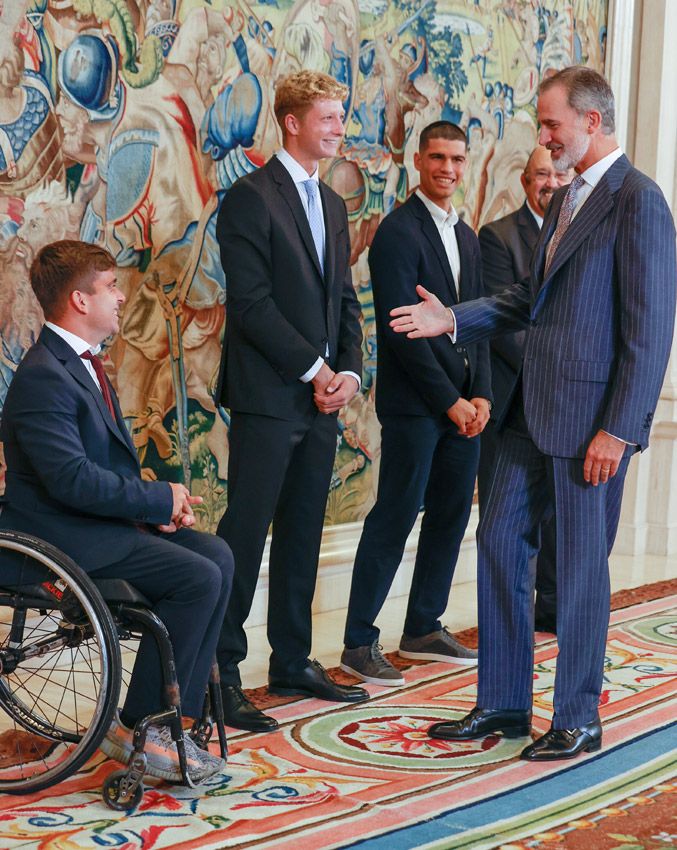 El Rey felicita a Carlos Alcaraz, Martín Landaluce y Martín de la Puente, las jóvenes promesas del tenis