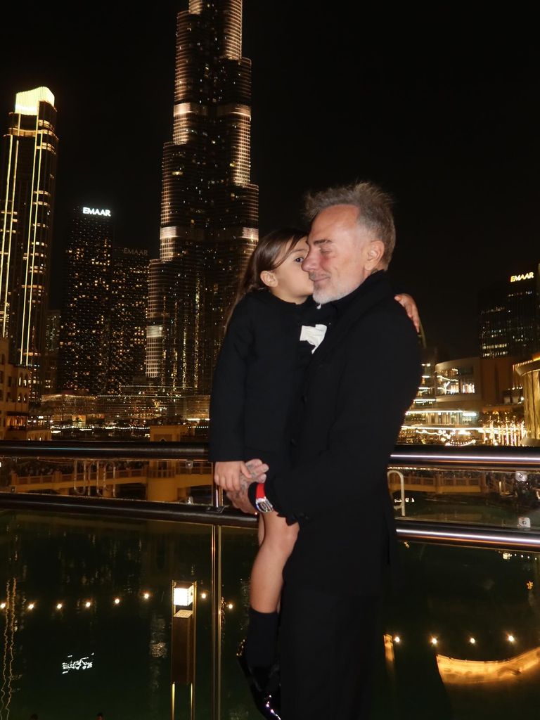 Gianluca Vacchi compartió lindas fotos junto a su hija Blu.