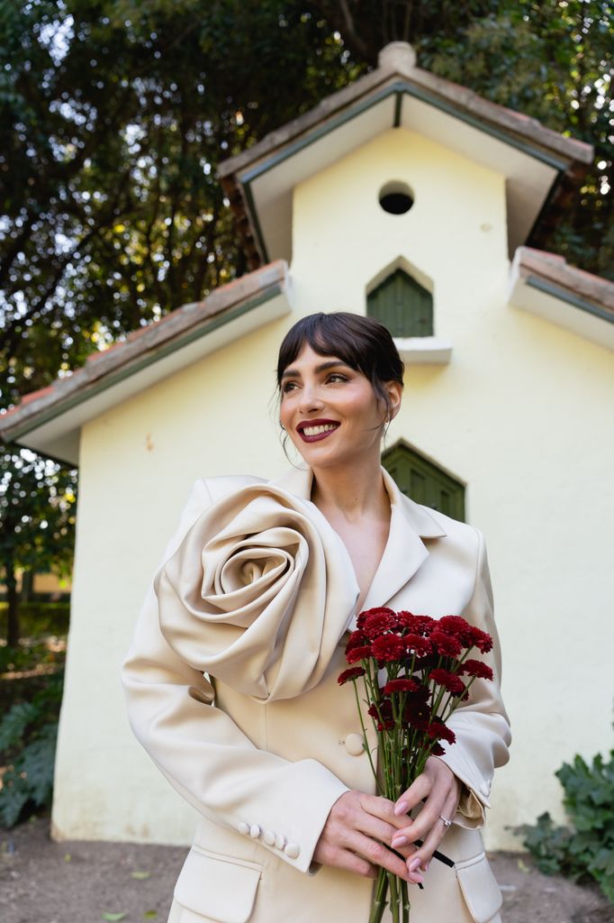Andrea Duro: el look de su boda civil, al detalle