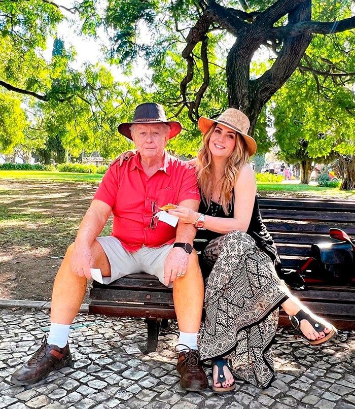 Andrea Legarreta y su papá 