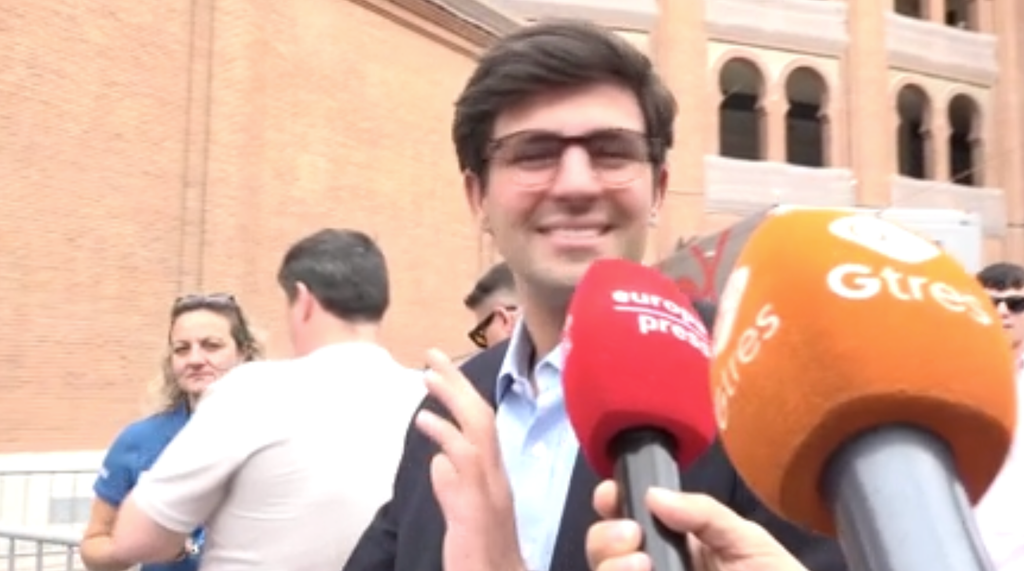 Juan Urquijo en su llegada a Las Ventas