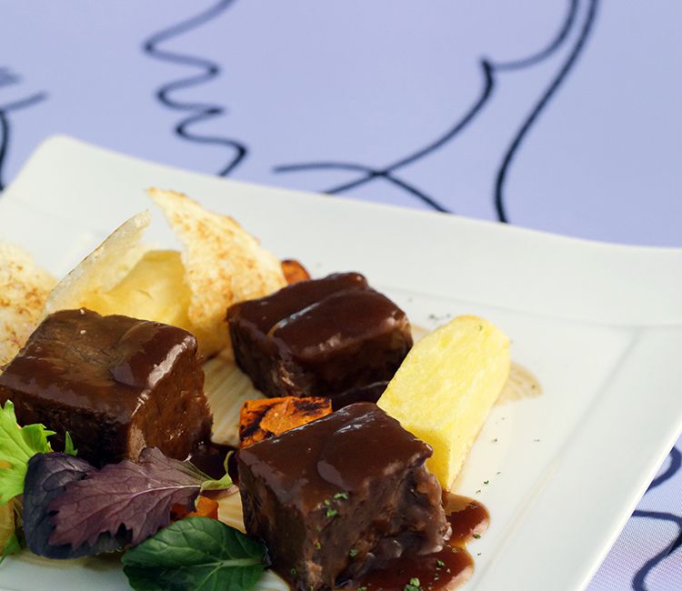 Estofado de vaca cubista con patatas al cubo (The Westin Palace Madrid)